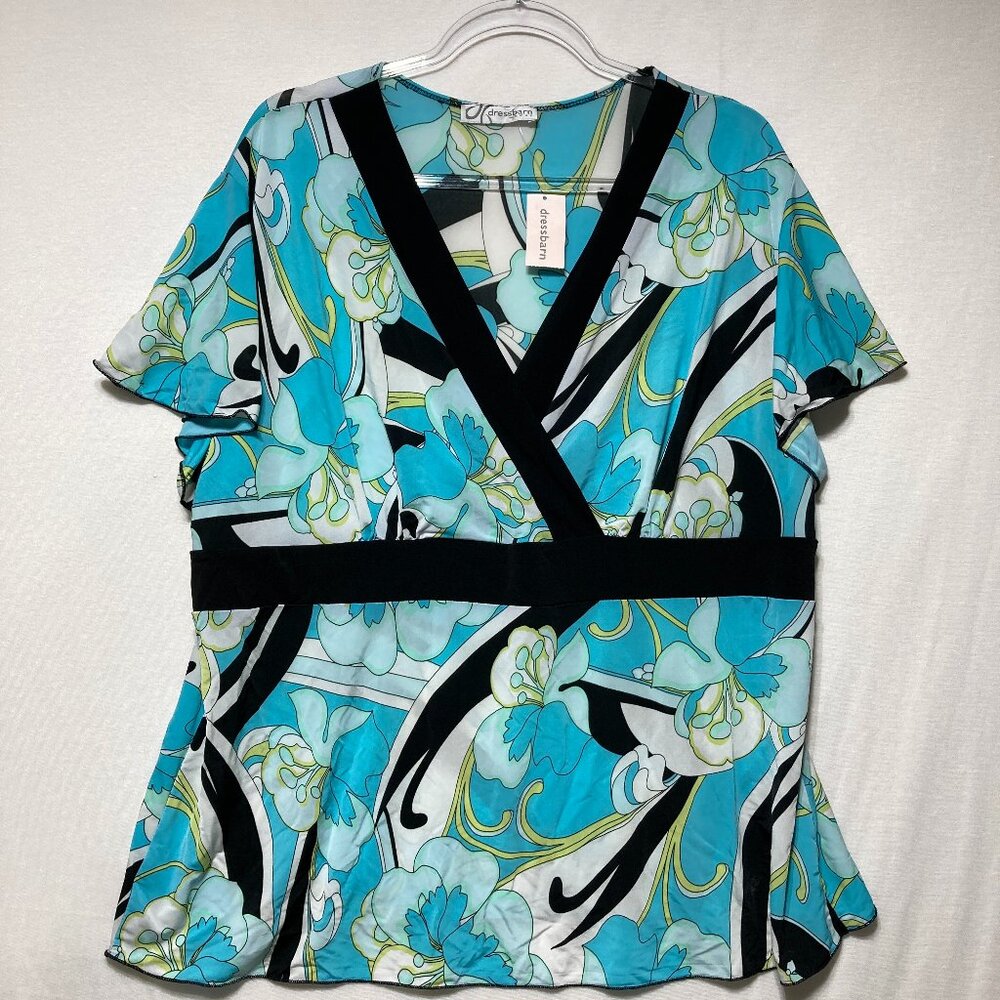New Dressbarn Top size 3X Blue Floral Surplice Stretch Knit Baby-doll Feminine